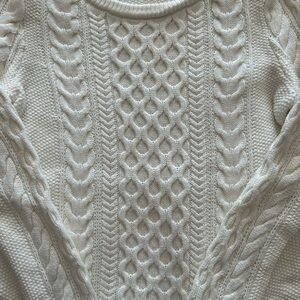 GAP Ivory Cable Knit Sweater